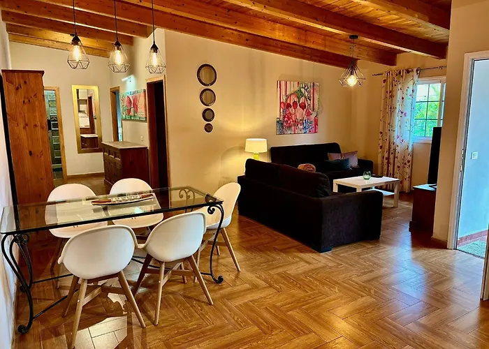 Hébergement de vacances Casa Vista Teide Con Jardin, Barbacoa Y Fuente Zen *