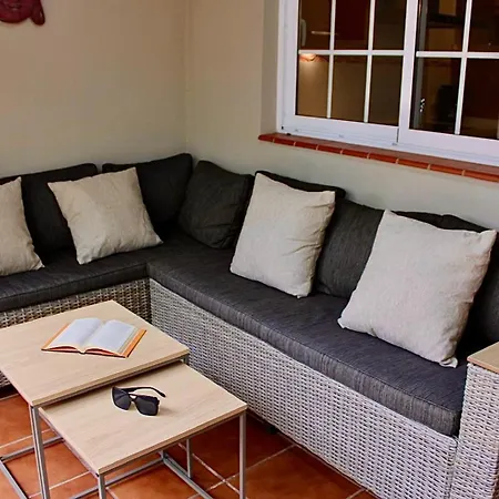 Holiday home Casa Vista Teide Con Jardin, Barbacoa Y Fuente Zen